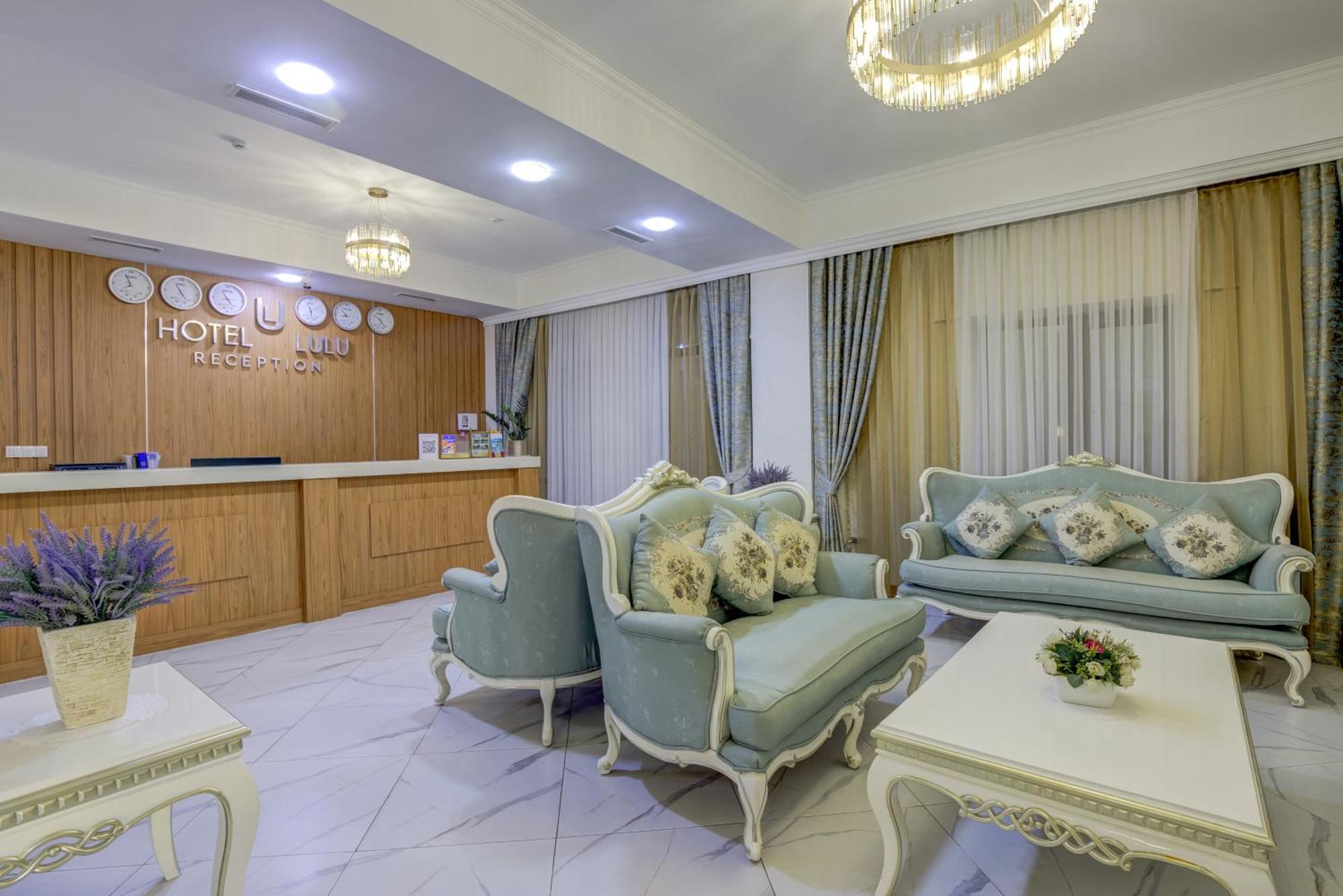 Hotel Lulu Bishkek Bagian luar foto