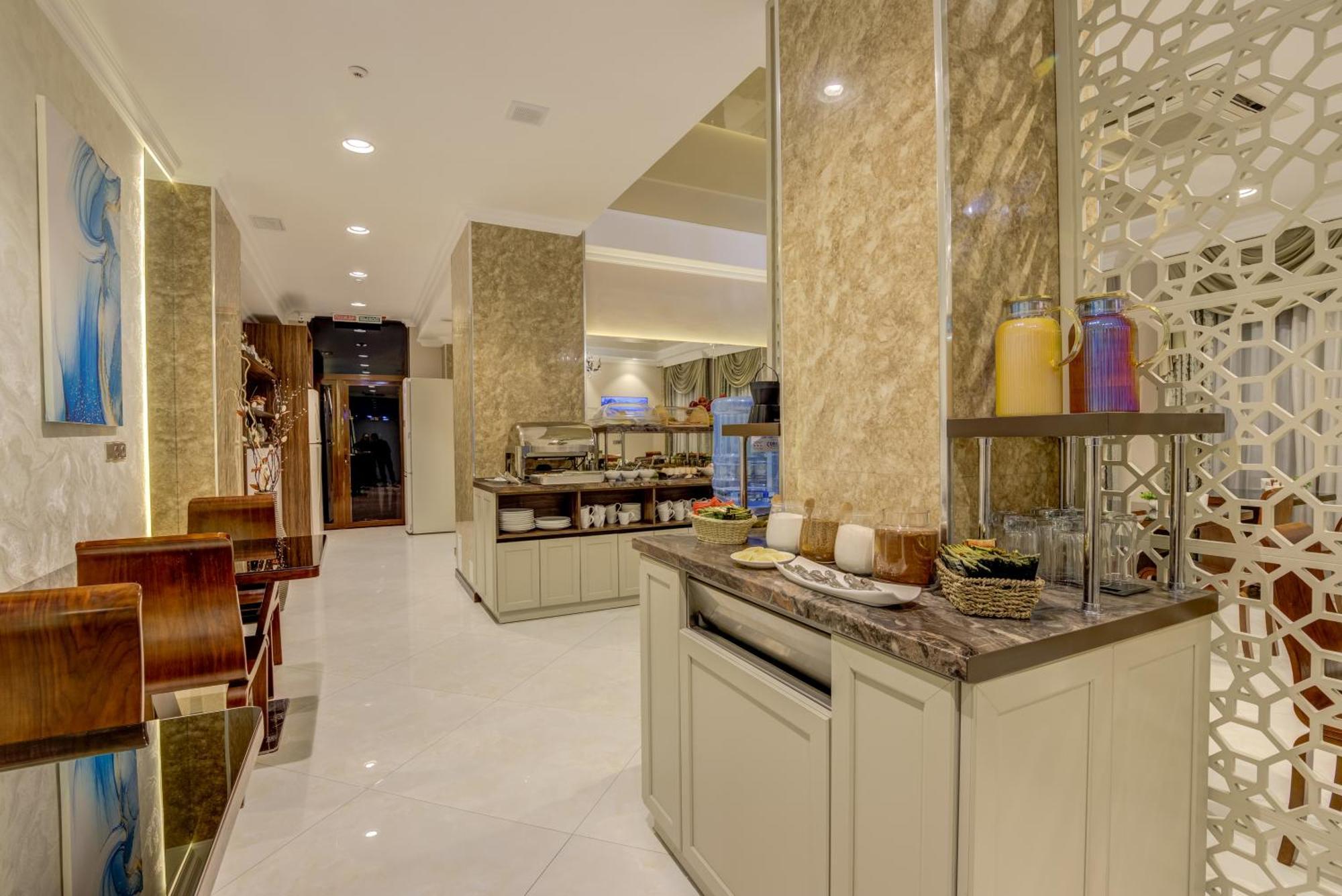 Hotel Lulu Bishkek Bagian luar foto