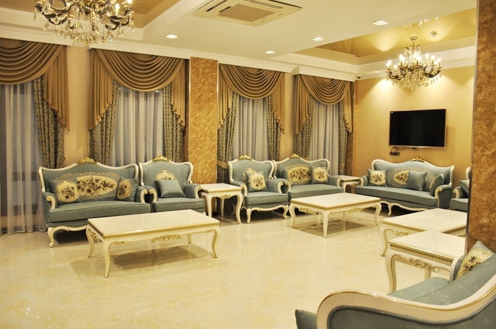 Hotel Lulu Bishkek Bagian luar foto