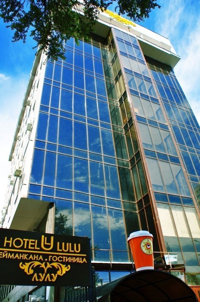 Hotel Lulu Bishkek Bagian luar foto